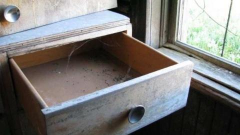 July 2011 - Holyrood-Farmhouse3.jpg