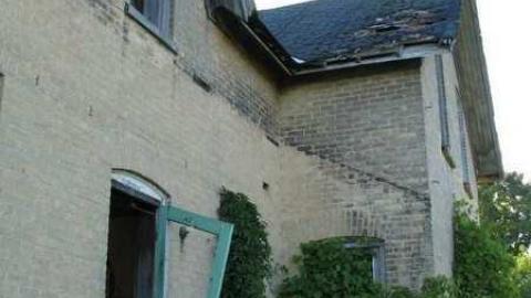 July 2011 - Holyrood-Farmhouse12.jpg