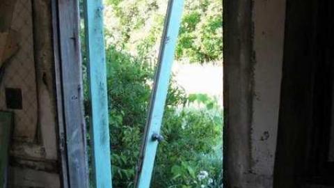 July 2011 - Holyrood-Farmhouse14.jpg