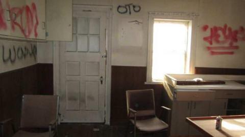 Inside - Graffiti-House15.jpg