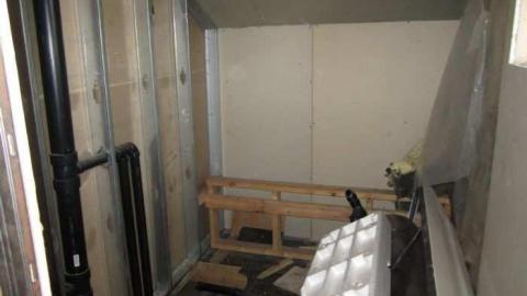 Inside - Graffiti-House18.jpg