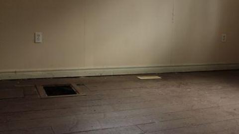 That House 2 Doors Down From Preston Springs photo 3