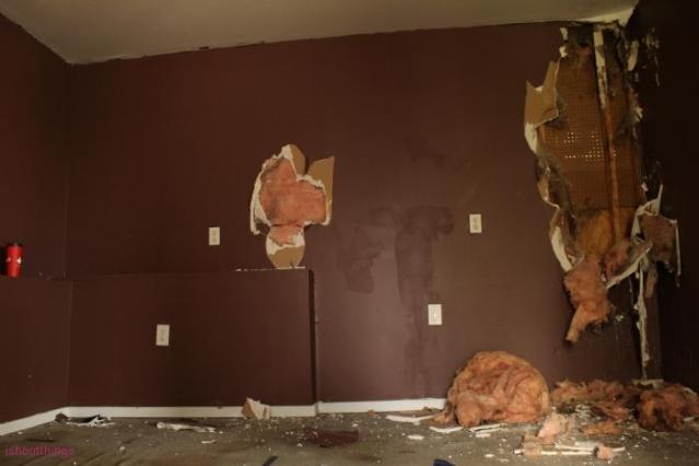 That House 2 Doors Down From Preston Springs photo 5