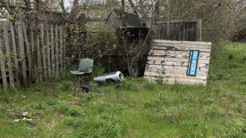 STRIP MALL - C4E0E654-0CC3-49F5-894C-06A475.jpg