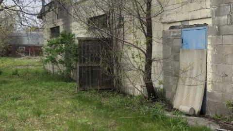 STRIP MALL - 39C27782-D704-4971-8187-2AA0AE.jpg