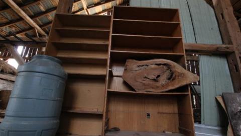 Moar Than One Abandonment... - IMG_0748.jpg