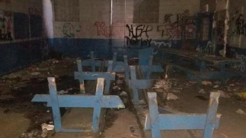 Bricked windows - 6920202542020200607_193158.jpg