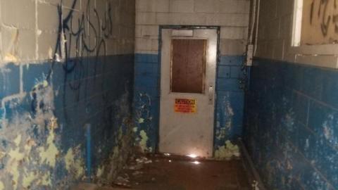 Bricked windows - 6920202542320200607_193143.jpg