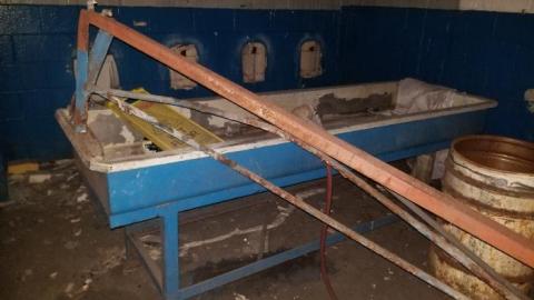 Bricked windows - 6920202543920200607_192942.jpg