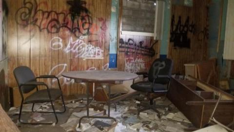 Bricked windows - 6920202561720200607_192523.jpg