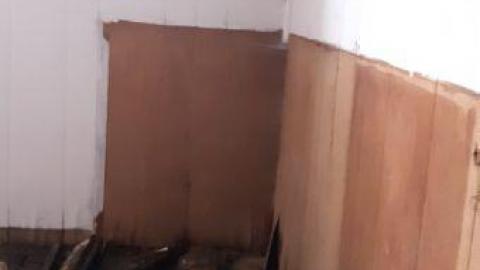 theres a hole in the floor - 20200514_174521.jpg