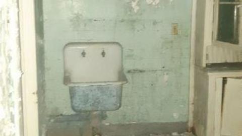 the staircase house - 20200427_185440.jpg