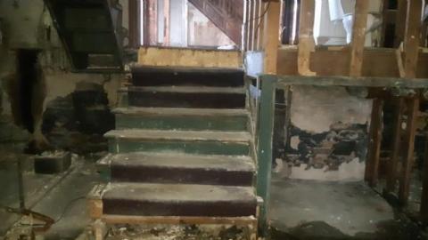 the staircase house - 20200427_185633.jpg