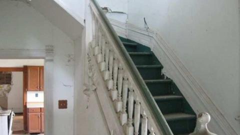 nice old house - Random-House6.jpg