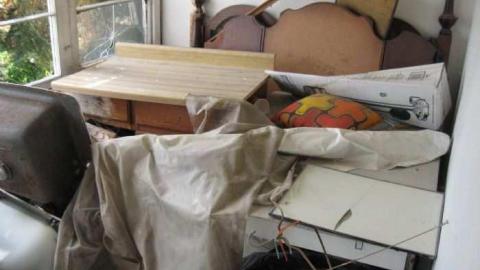 nice old house - Random-House7.jpg