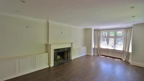 Moves Like Jagger photo 4