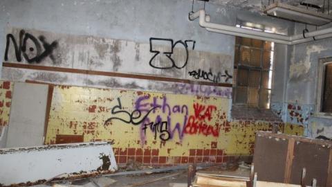 One Building - IMG_0404.jpg