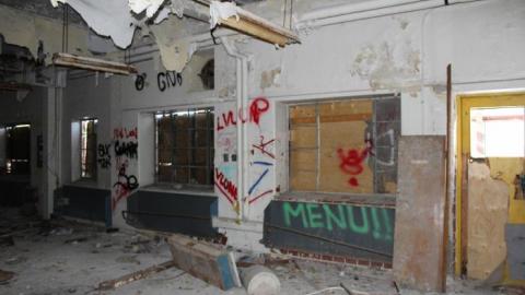 One Building - IMG_0409.jpg