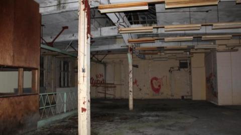 Two Building - IMG_2410.jpg