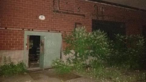 Falling cabinets (filing) - 20200629_221821.jpg