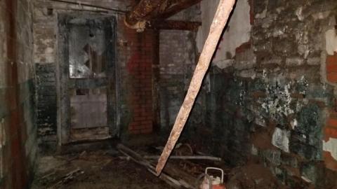 Falling cabinets (filing) - 20200629_224407.jpg