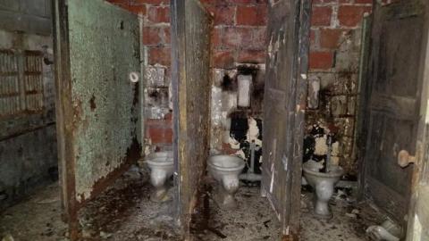 Falling cabinets (filing) - 20200629_224227.jpg