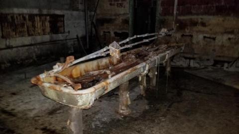 Falling cabinets (filing) - 20200629_224154.jpg