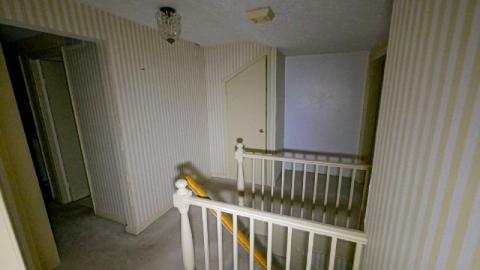 Photo from Amazon HQ will take its place 