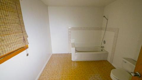 Amazon HQ will take its place  - 6DVRQO0HorIajAUQOXVR9WB6ATsHwJAb772028DC7500-5360-4497-93F1-3F34537681F8.jpeg