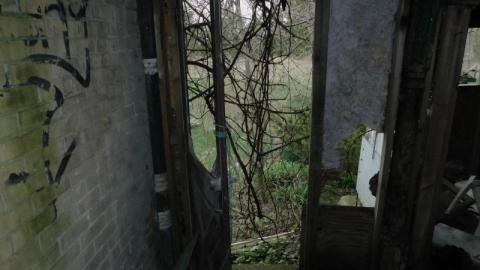 April 30 2020 - v7r90rdoBBnHJPFufueqW6hMLTSnIvnPZF1SB6Oha7820porch 2.jpg