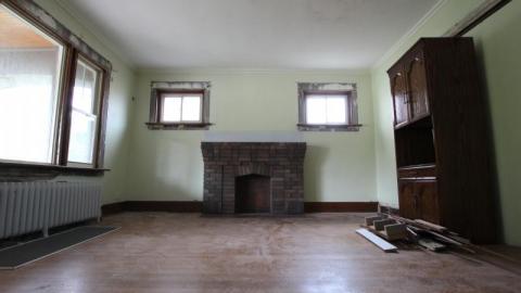 Faking It In A Storm - IMG_1971eJX.jpg