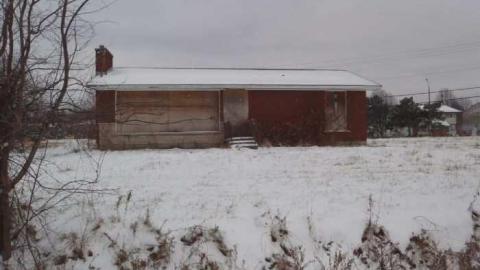Little House - winter 001.jpg
