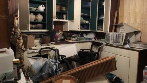 Full from floor to ceiling - 20B97A7B-1B5F-41EC-A6C9-D80518C74BAEP7R.jpg