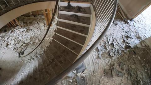 Almost Gone - IMG_1089Dcx.jpg