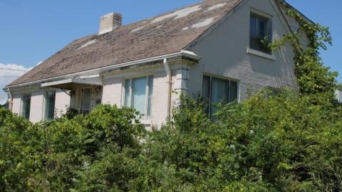 Home Exterior, Garage Interior - IMG_0719Kgh.jpg