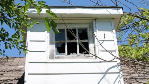 Home Exterior, Garage Interior - IMG_0722wgE.jpg