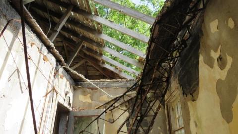 Long abandoned - IMG_0195pTo.jpg