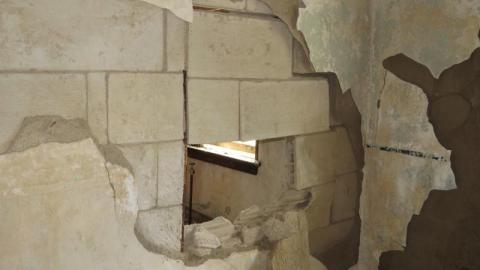 Long abandoned - IMG_02052HM.jpg