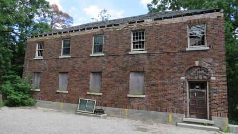 Long abandoned - IMG_0223qs8.jpg