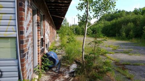 Quick Visit - Xley0JfAAYf.jpg