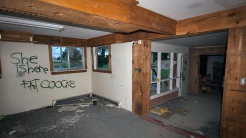 A House is not a Stone - IMG_4489sj2g.jpg