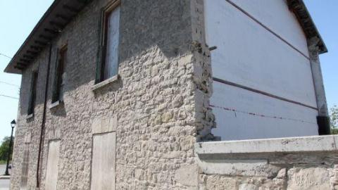 Pigeon House - IMG_3906i95.jpg