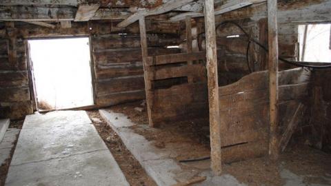 Dirty Farm House - Deavy-Farm31.jpg