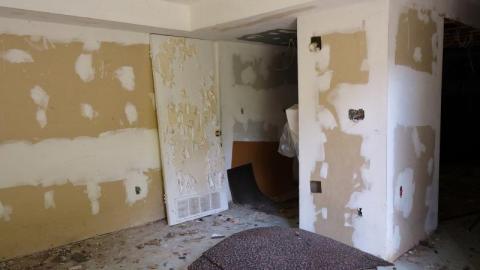 Sitting On The Porch With No Bay photo 5