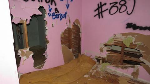 Arson and Vandalism  - IMG_0254ZM6.jpg