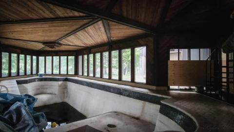 Photo from Titanic Staircase 