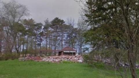 $2 Lot - Screenshot_20200914-125043_MapsUeY.jpg