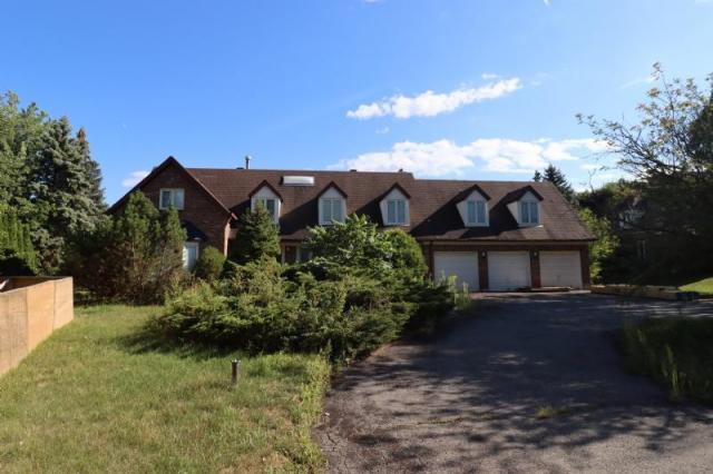 1990's Dream Mansion - Markham, Ontario