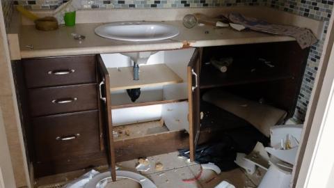 Charcoal Escape Sept '20 - DSC01246kKd.jpg