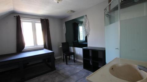 Photo from Greasier Than 70s Glasses